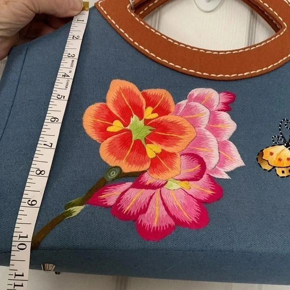NWT embroidered  handbag - Picture 6 of 12